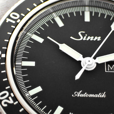 腕時計 ジン SINN 104 St Sa I 104.010 自動巻き メンズ ブラック 黒 バー 回転ベゼル デイデイト パイロットウォッチ