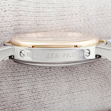 腕時計 エルメス HERMES クリッパー ナクレ CL4.221 クオーツ レディース ホワイト シェル アラビア デイト