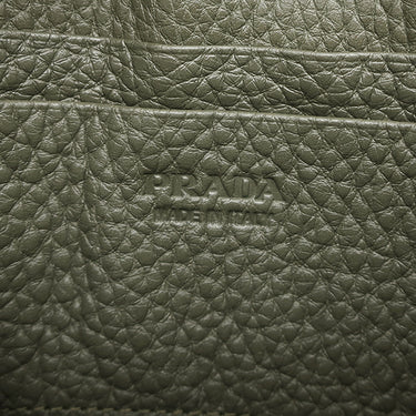 プラダ PRADA レザー スマートフォンケース 2ZH195 LODEN レザー ヴィッテロダイノ ショルダーバッグ 三角ロゴ ショルダー ポシェット