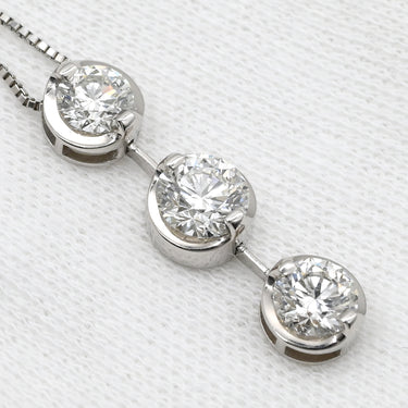 ノンブランド NON BRAND ダイヤペンダント 1.76ct プラチナシルバー Pt900 ダイヤモンド PT850(チェーン) ネックレス 3連 ドロップ スウィング プラチナ 3石 3粒 ラウンドブリリアント