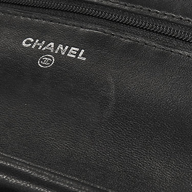 シャネル CHANEL マトラッセ チェーンウォレット AP0250 ブラック ラムスキン チェーンウォレット シルバー金具 黒 ココマーク