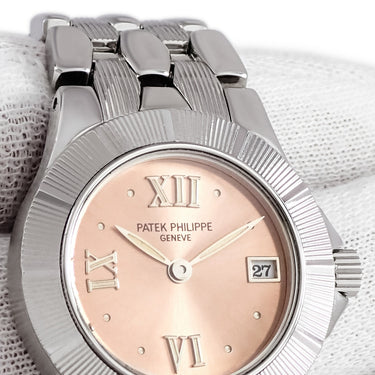 腕時計 パテックフィリップ PATEK PHILIPPE ネプチューン 4880/1A-001 クオーツ レディース サーモン ピンク デイト ローマン ドット