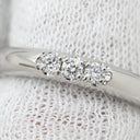 ミキモト MIKIMOTO ダイヤ 0.10ct バンドリング プラチナシルバー Pt950 ダイヤモンド リング 指輪 プラチナ 一文字 3Pダイヤ 甲丸 8号