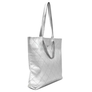 シャネル CHANEL クラブ モナコ チェーントート メタリックシルバー レザー トートバッグ シルバー金具 ココマーク 肩掛け