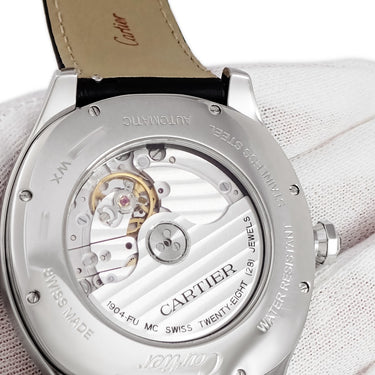 腕時計 カルティエ Cartier ドライブ ドゥ カルティエ ラージデイト WSNM0005 自動巻き メンズ シルバー ローマン 青針 ギョーシェ