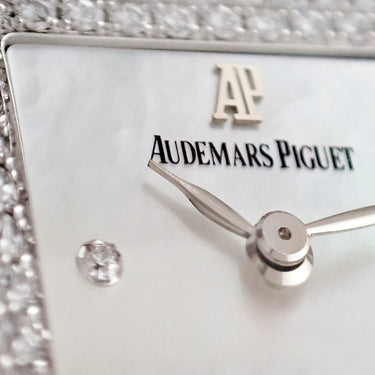 腕時計 オーデマピゲ AUDEMARS PIGUET ディーヴァ 67421BC.ZZ.A020CU.01 クオーツ レディース K18WG無垢 純正ダイヤ シェル スクエア