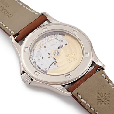 腕時計 パテックフィリップ PATEK PHILIPPE カラトラバ 5107G-001 自動巻き メンズ K18WG無垢 シルバー デイト バー シースルーバック