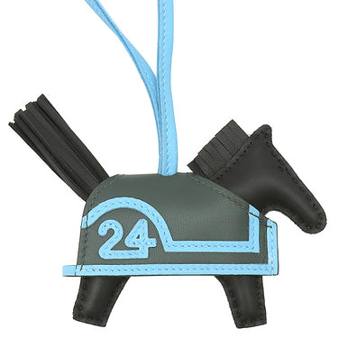エルメス HERMES ロデオ ロベオ24 PM ノワール×セレスト×ヴェールマングローブ アニョーミロ スイフト バッグチャーム 新品 未使用 黒 水色 カーキ 2026年製