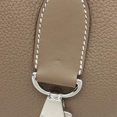 エルメス HERMES プティ アルソン エトゥープ トゴ ヴォースイフト ショルダーバッグ シルバー金具 グレージュ ハーフムーン 2024年製