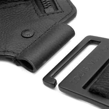 ルイヴィトン LOUIS VUITTON テイクオフ スリング M57081 ブラック グレインレザー ボディバッグ マットブラック金具 黒 ウエストバック