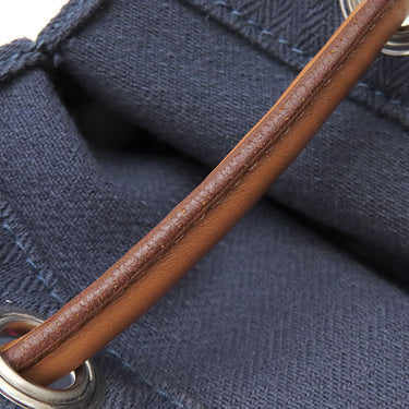 エルメス HERMES サックアリーヌ MM ブルーインディゴ×ゴールド トワルシェブロン スイフト ショルダーバッグ シルバー金具 紺 赤