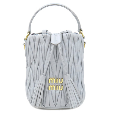 ミュウミュウ MIU MIU マテラッセ バケットバッグ 5BE085 コーンフラワー レザー 2WAYバッグ ゴールド金具 ブルーグレー キルティング 巾着