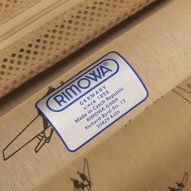 リモワ RIMOWA クラシック フライト 97153004 シルバー アルミ プラスチック キャリーバッグ キャリーケース 4輪 35L TSAロック 機内持ち込み可