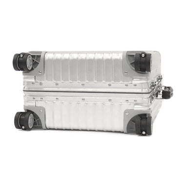 リモワ RIMOWA クラシック フライト 97153004 シルバー アルミ プラスチック キャリーバッグ キャリーケース 4輪 35L TSAロック 機内持ち込み可