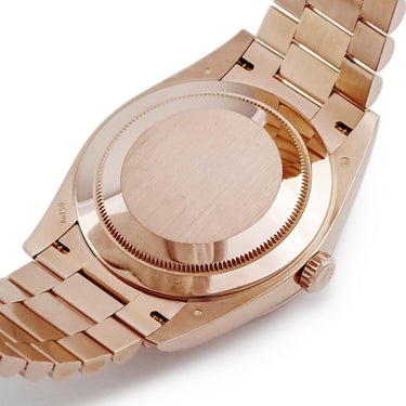 腕時計 ロレックス ROLEX デイデイト 40 228235A ランダム番 自動巻き メンズ 新品同様 ランダム番 K18RG無垢 純正ダイヤ チョコレート