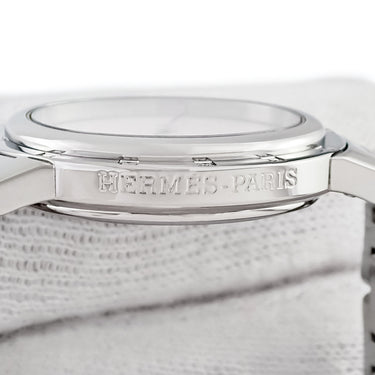 腕時計 エルメス HERMES クリッパー オーバル ナクレ CO1.230 クオーツ レディース 純正ダイヤ ピンク シェル ギョーシェ