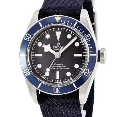 腕時計 チュードル TUDOR ヘリテージ ブラックベイ 79230B ランダム番 自動巻き メンズ 未使用 ランダム番 逆回転防止ベゼル 黒 青 チューダー