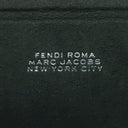 フェンディ FENDI バゲット フォンポーチ ショルダー ホワイト レザー ショルダーバッグ シルバー金具 マークジェイコブス コラボ