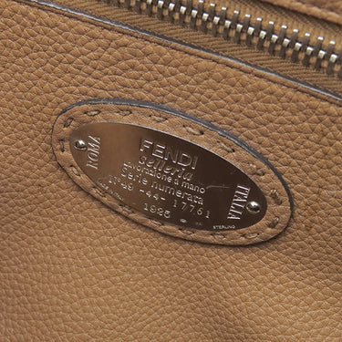 フェンディ FENDI ピーカブー セレリア ミディアム ブラック レザー 2WAYバッグ シルバー金具 黒 ハンドバッグ ショルダー