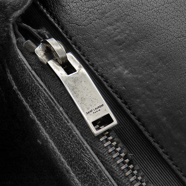イヴ・サンローラン Yves Saint Laurent クラシック モノグラム ブラック レザー 2WAYバッグ シルバー金具 YSL カサンドラ Vステッチ ハンドバッグ リカラーあり