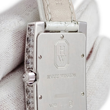 腕時計 ハリーウィンストン Harry Winston アヴェニュー クラシック オーロラ AVEQHM21WW231 クオーツ レディース K18WG無垢 純正ダイヤ