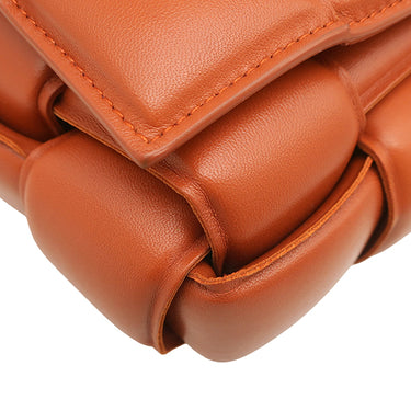 ボッテガヴェネタ BOTTEGA VENETA ザ チェーン カセット 631421 オレンジブラウン ラムスキン ショルダーバッグ ゴールド金具 マキシイントレチャート