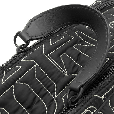 ルイヴィトン LOUIS VUITTON LVスノー ドップ キット M21435 ブラック ナイロン レザー ポーチ ブラック金具 ロゴ 刺繍 トラベルポーチ