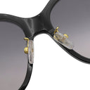 フェンディ FENDI FFダイヤモンド 55□16 FE40187F ブラック プラスチック サングラス ゴールド金具 ウェリントン グレーレンズ グラデーション