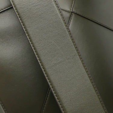ボッテガヴェネタ BOTTEGA VENETA パッチワーク バックパック 580155 オリーブ レザー リュック・デイパック シルバー金具 リュック 大容量 PC収納
