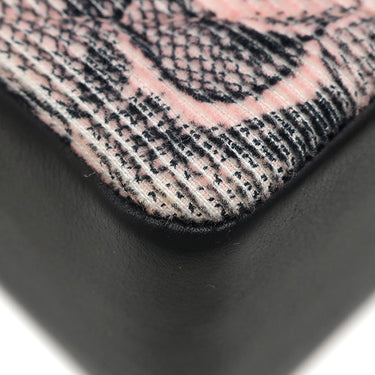 シャネル CHANEL カメリア リボン ピンク×ブラック コーデュロイ ラムスキン ショルダーバッグ ゴールド金具 シェブロン Vステッチ