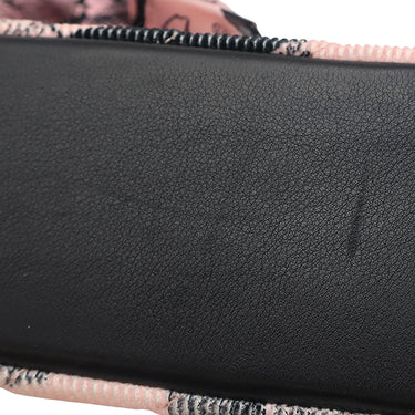 シャネル CHANEL カメリア リボン ピンク×ブラック コーデュロイ ラムスキン ショルダーバッグ ゴールド金具 シェブロン Vステッチ