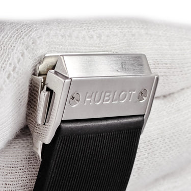 腕時計 ウブロ HUBLOT クラシックフュージョン チタニウム クロノグラフ ダイヤモンド 521.NX.1170.LR.1104 自動巻き メンズ 黒