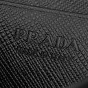 プラダ PRADA サフィアーノ メタル 2MC122 NERO レザー カードケース ゴールド金具 黒 メタルロゴ カード入れ