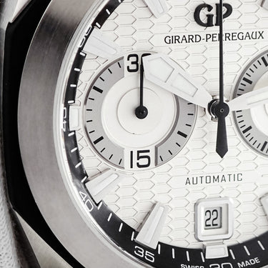 腕時計 ジラールペルゴ GIRARD PERREGAUX クロノホーク 49970-11-131-HDBA 自動巻き メンズ OH済 ギョーシェ クロノグラフ デイト