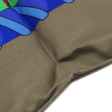 エルメス HERMES カレ90 CARRE パープル×グリーン×レッド シルク スカーフ 【Etendards et Bonnieres/旗】