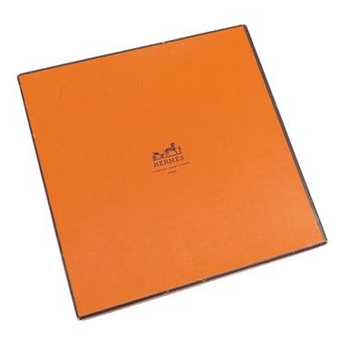 エルメス HERMES カレ90 CARRE ネイビー×グリーン シルク スカーフ 【LE ROY SOLEIL/太陽王】