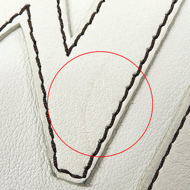 ロエベ LOEWE アナグラム ロゴ ホワイト レザー ショルダーバッグ シルバー金具 白