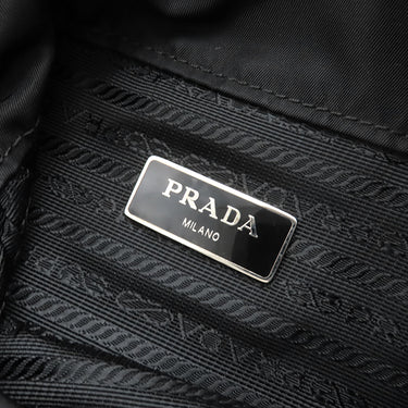 プラダ PRADA ドローストリング ショルダーバッグ NERO ナイロン ショルダーバッグ シルバー金具 黒 三角ロゴ