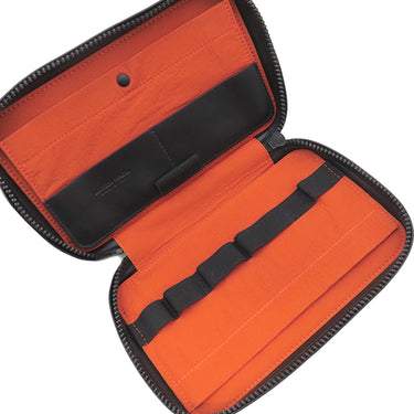 ボッテガヴェネタ BOTTEGA VENETA マキシ イントレチャート ブラック レザー ポーチ マットブラック金具 黒 セカンドバッグ トラベルポーチ