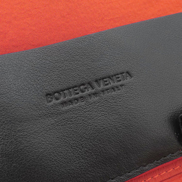 ボッテガヴェネタ BOTTEGA VENETA マキシ イントレチャート ブラック レザー ポーチ マットブラック金具 黒 セカンドバッグ トラベルポーチ