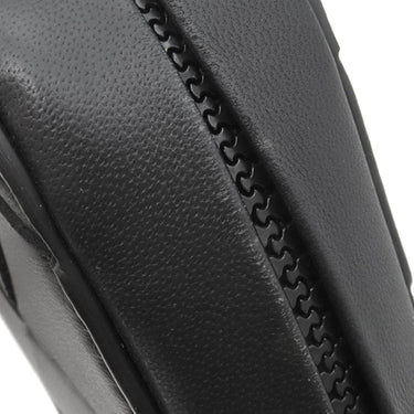 ボッテガヴェネタ BOTTEGA VENETA マキシ イントレチャート ブラック レザー ポーチ マットブラック金具 黒 セカンドバッグ トラベルポーチ