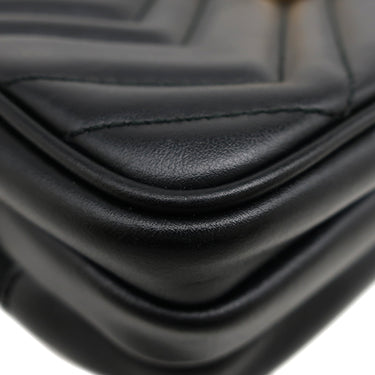 グッチ GUCCI GGマーモント チェーンショルダー 546581 ブラック レザー ショルダーバッグ ゴールド金具 黒 シェブロン キルティング