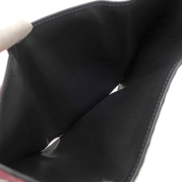 ロエベ LOEWE リピート スモール バーティカル ウォレット C499S97X04 ラズベリー カーフ エンボスシルクカーフ 三つ折り財布 シルバー金具 アナグラム エンボス加工