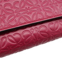 ロエベ LOEWE リピート スモール バーティカル ウォレット C499S97X04 ラズベリー カーフ エンボスシルクカーフ 三つ折り財布 シルバー金具 アナグラム エンボス加工