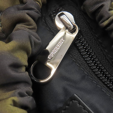 バーバリー BURBERRY レオ アニマルプリント ナイロン カーキ×オレンジ ナイロン ボディバッグ シルバー金具 アニマル柄 レオパード