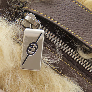 グッチ GUCCI ファー ウェブ ストライプ 759689 ベージュ ファー ポーチ シルバー金具 コスメティックケース クラッチバッグ