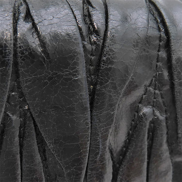 ミュウミュウ MIU MIU マテラッセ ブラック レザー 三つ折り財布 シルバー金具 黒