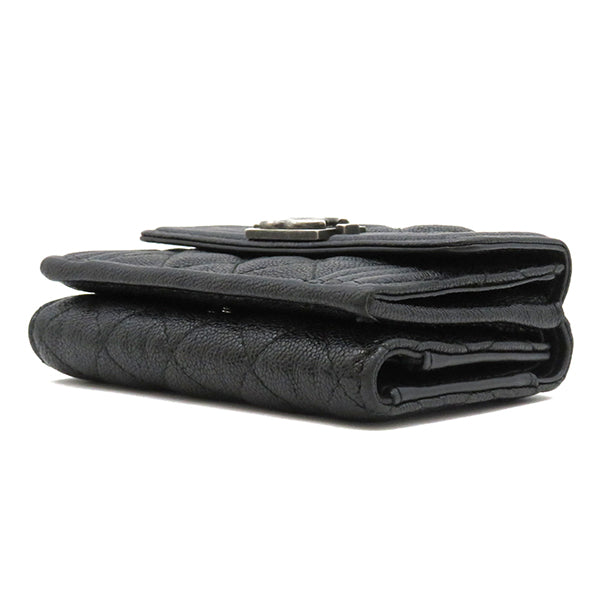 ボーイシャネル コンパクト ウォレット A84432 ブラック キャビアスキン 三つ折り財布 ガンメタル金具 黒 ミニ財布