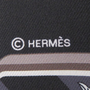 エルメス HERMES ツイリー ノワール×ローズ×グリス シルク スカーフ 【HERMES STORY/エルメス ストーリー】