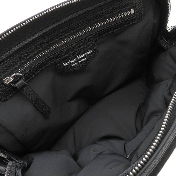 メゾン マルタン マルジェラ MAISON MARTIN MARGIELA グラム スラム スポーツ カメラバッグ SB2WG0010 ブラック ナイロン レザー ショルダーバッグ シルバー金具 黒